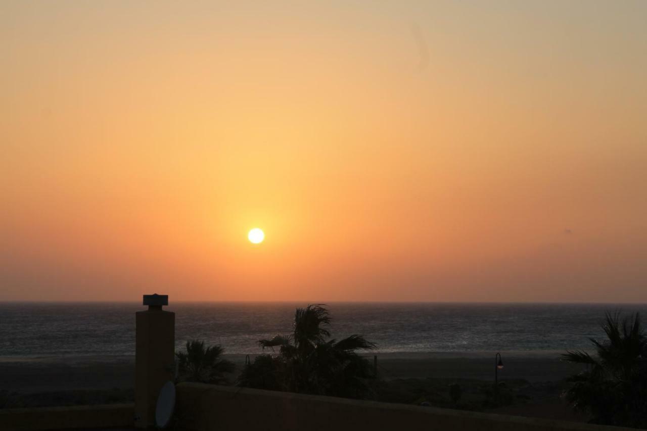 Tarifa Beach Apartment With Ocean Views And Pool ภายนอก รูปภาพ